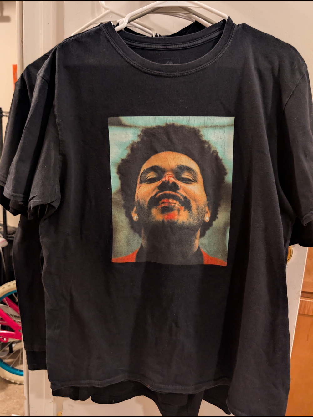 Black Short-Sleeve Graphic Crew T-Shirt